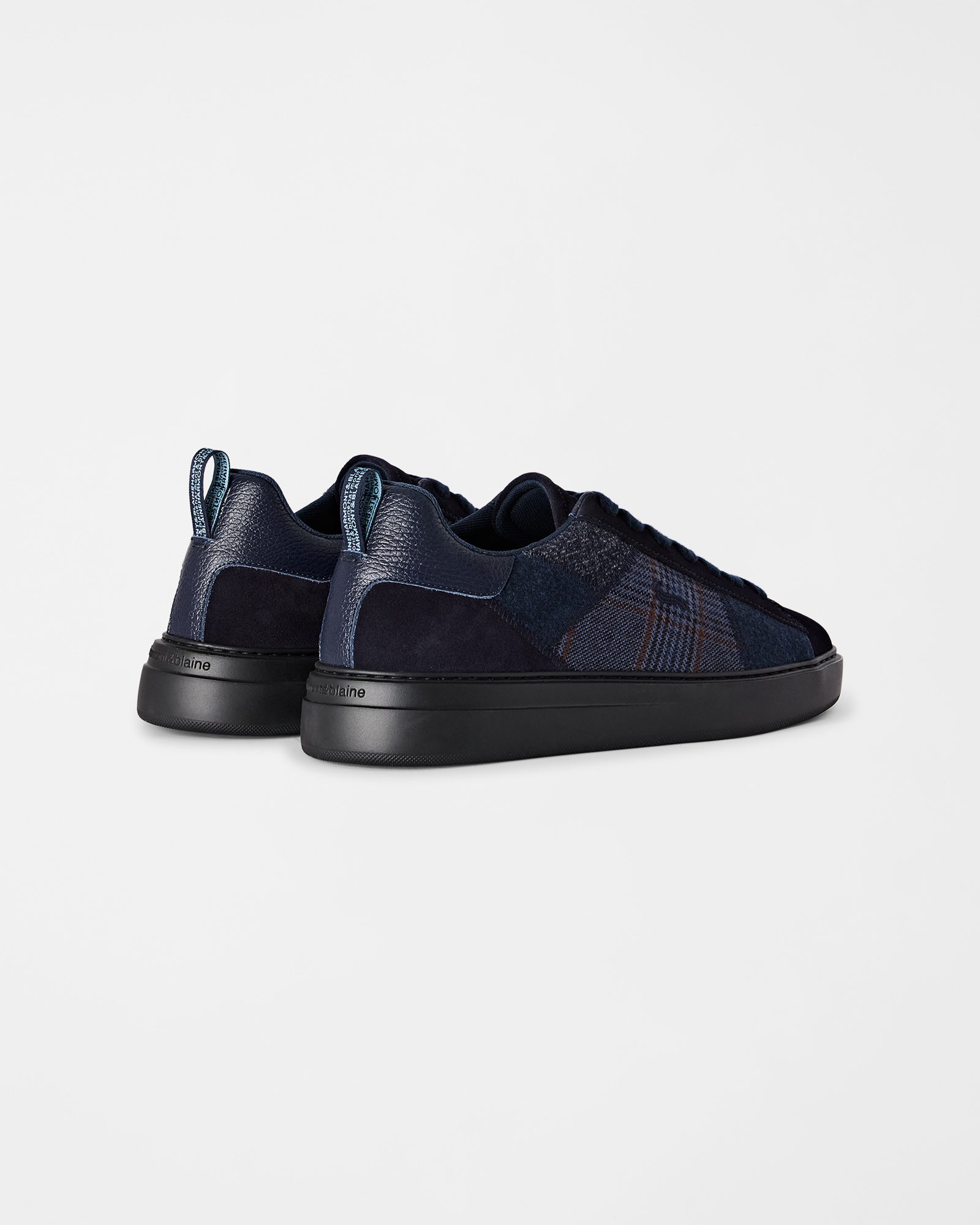 Sneaker de hombre en ante y patchwork de tejidos. El patchwork de lana y ante aporta calidez a esta sneaker de invierno, AZUL - AZUL, large