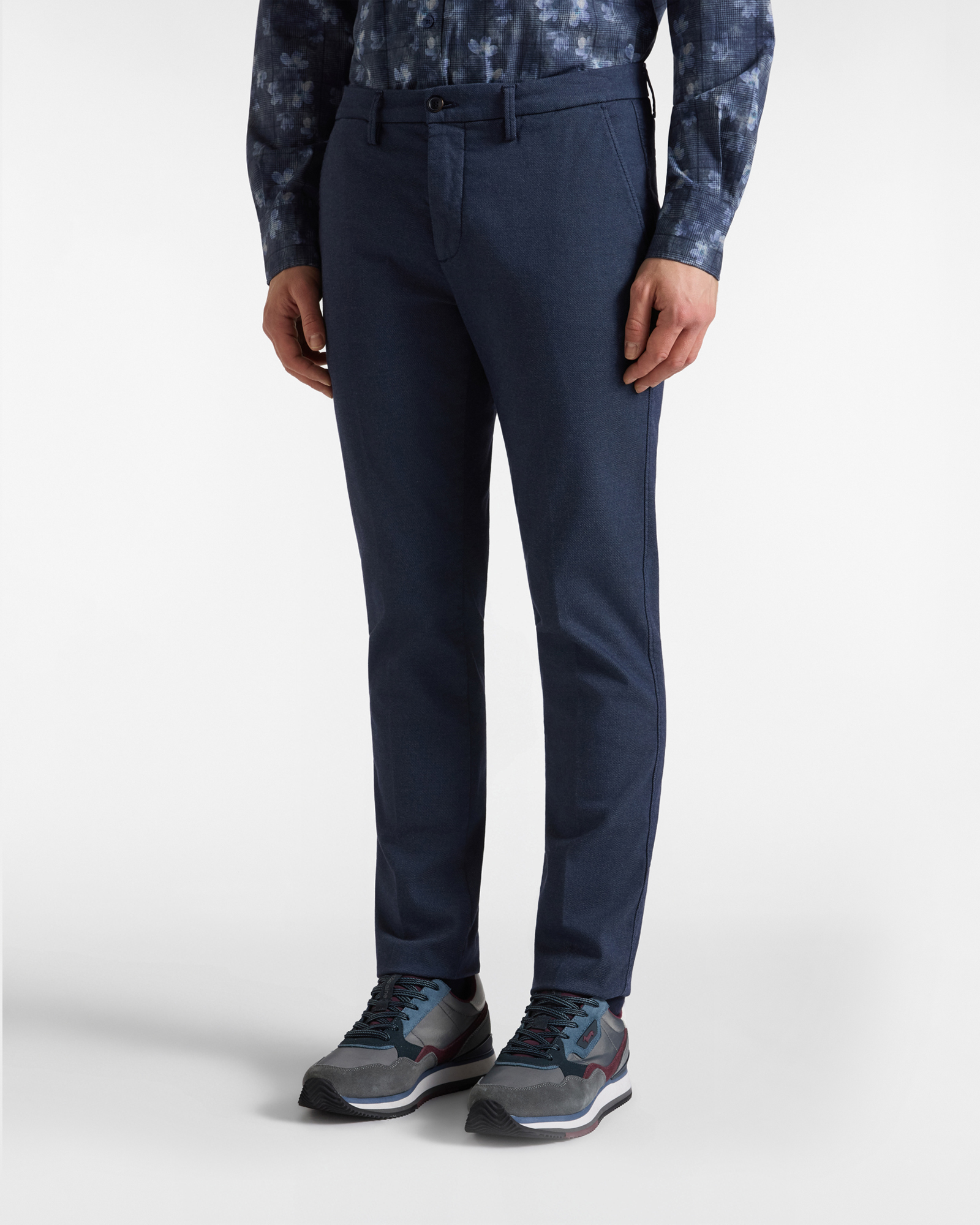 Men&rsquo;s narrow-fit dark blue cotton blend chino pants