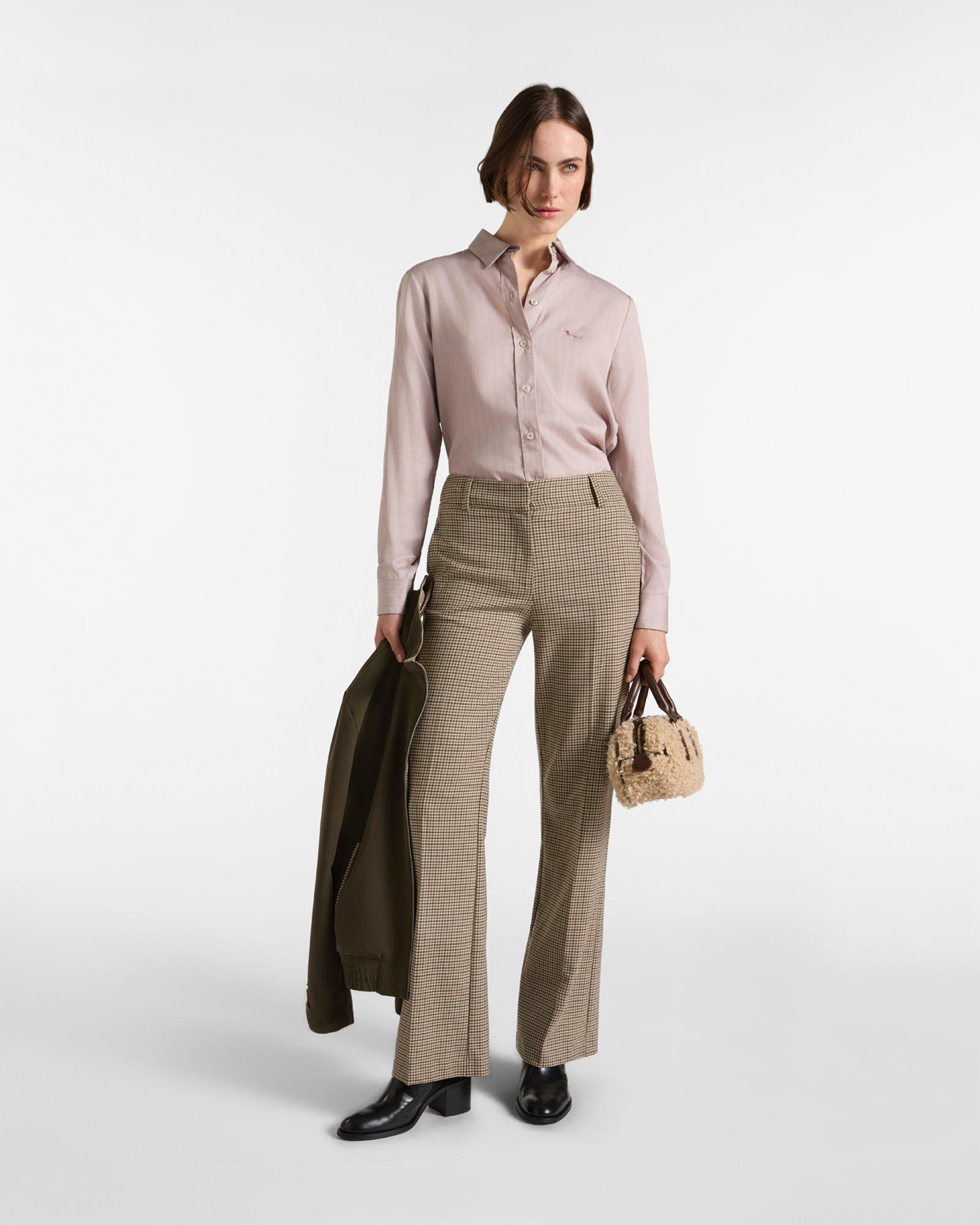 Camisa de mujer de tejido fluido con rayas en color arena, BEIGE, large