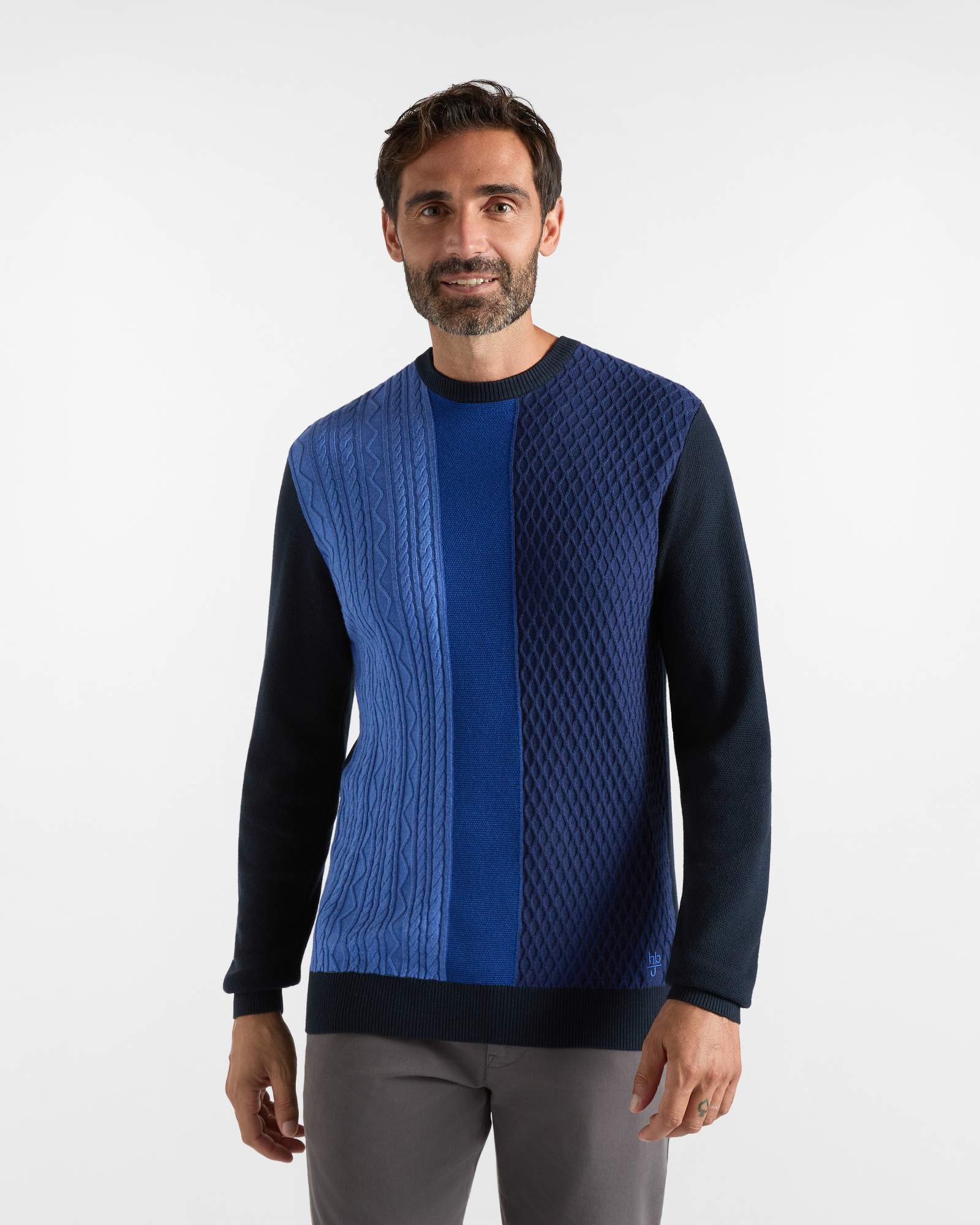 HBJ Men&rsquo;s colour-block crew-neck jumper in a dark blue wool and cashmere blend