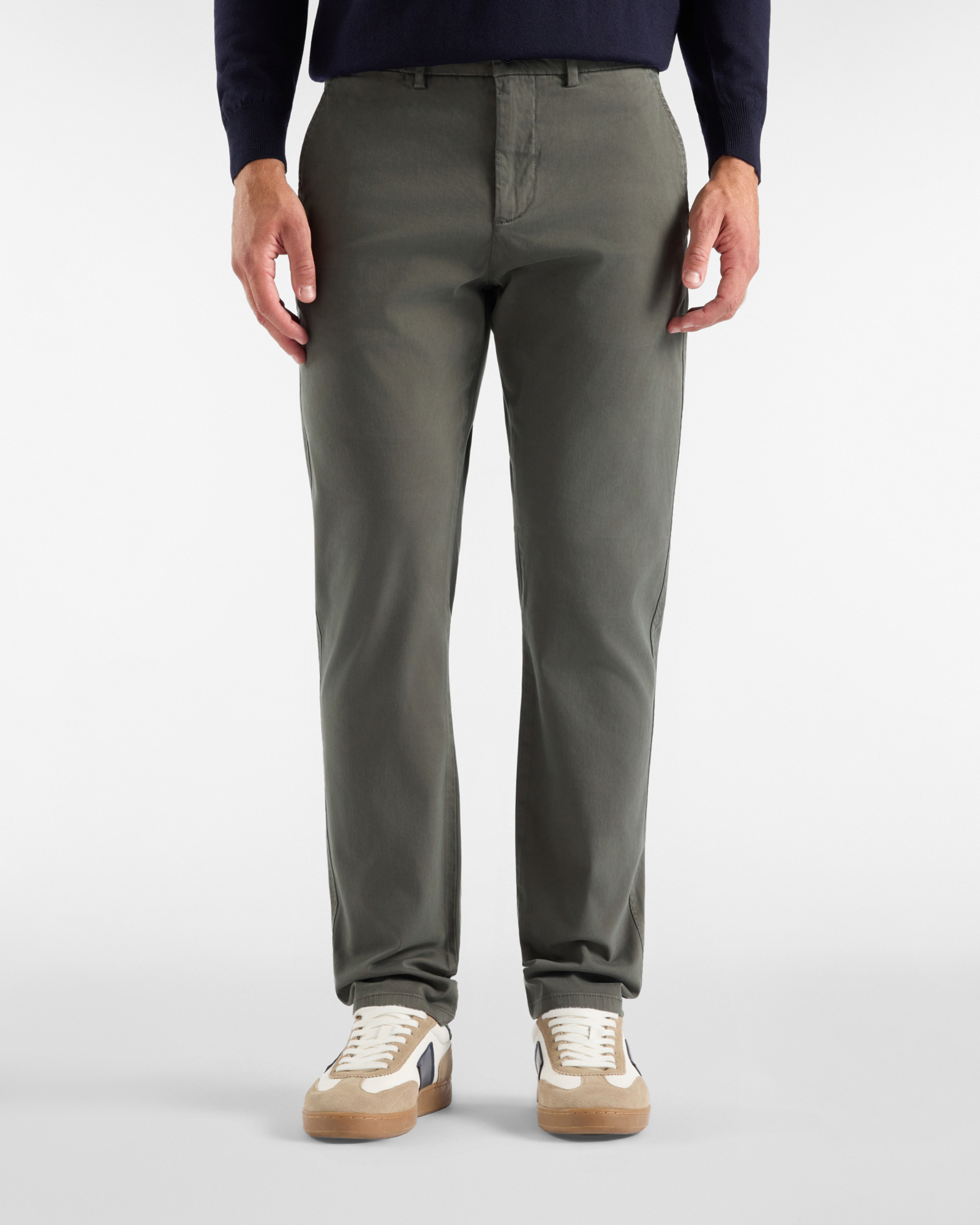 Men&rsquo;s narrow-fit green stretch cotton chino pants