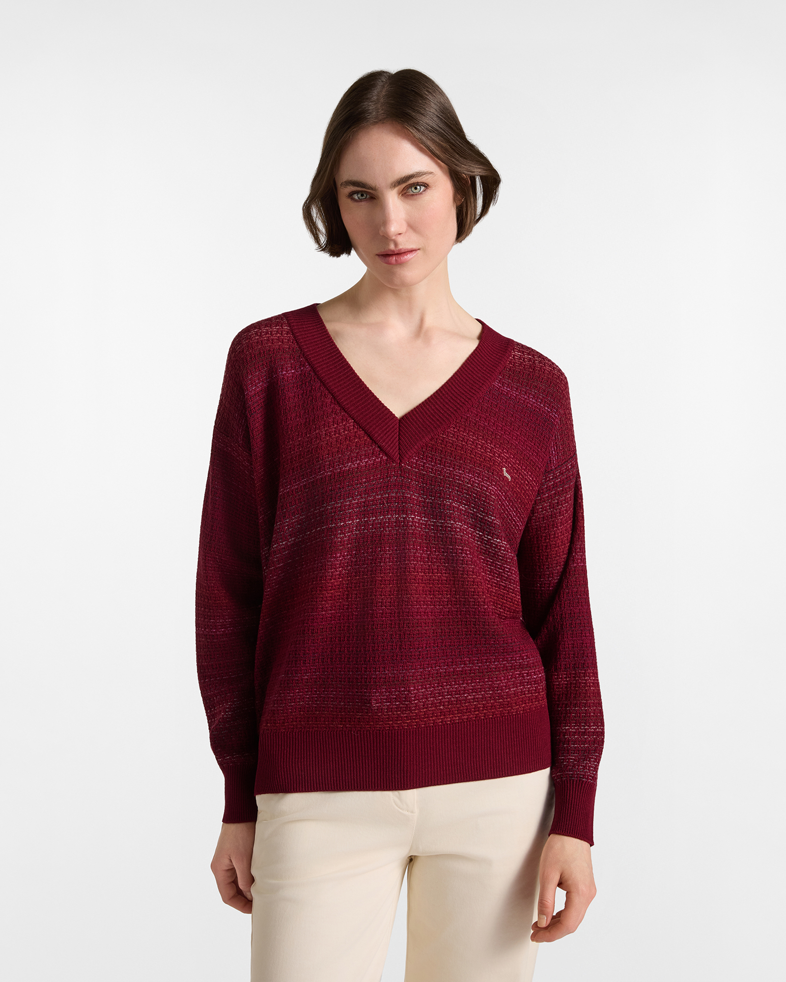 Pullover Donna con scollo a V profondo in 100% pura lana rossa Made in Italy