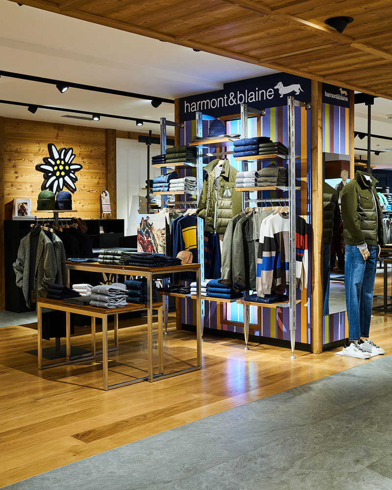 Con un pop-up esclusivo e la capsule &ldquo;Cortina a Colori&rdquo;, il brand celebra la montagna.